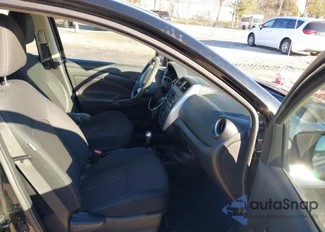 2018 Nissan Versa 1.6 Sv z USA, uszkodzony, nr VIN 3N1CN7AP3JL819787